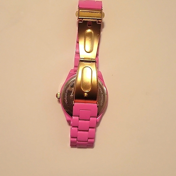 Betsey Johnson Pink and Gold Sparkle Watch With Floating Trinkets EUC - Picture 10 of 10